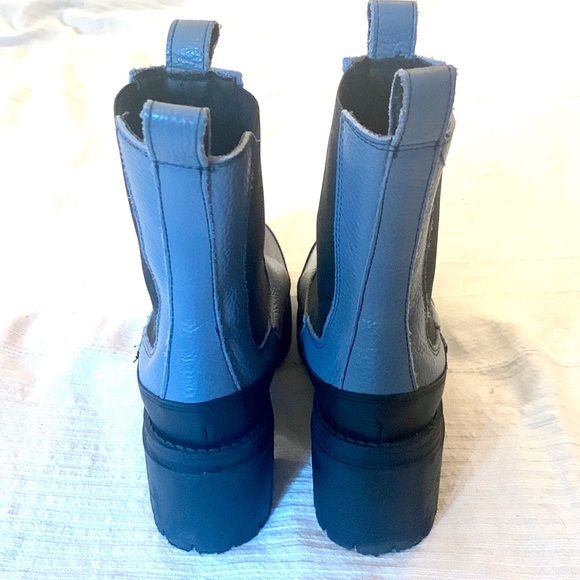 Intentionally Blank Momo platform lugged boots in Sky - Picture 5 of 9